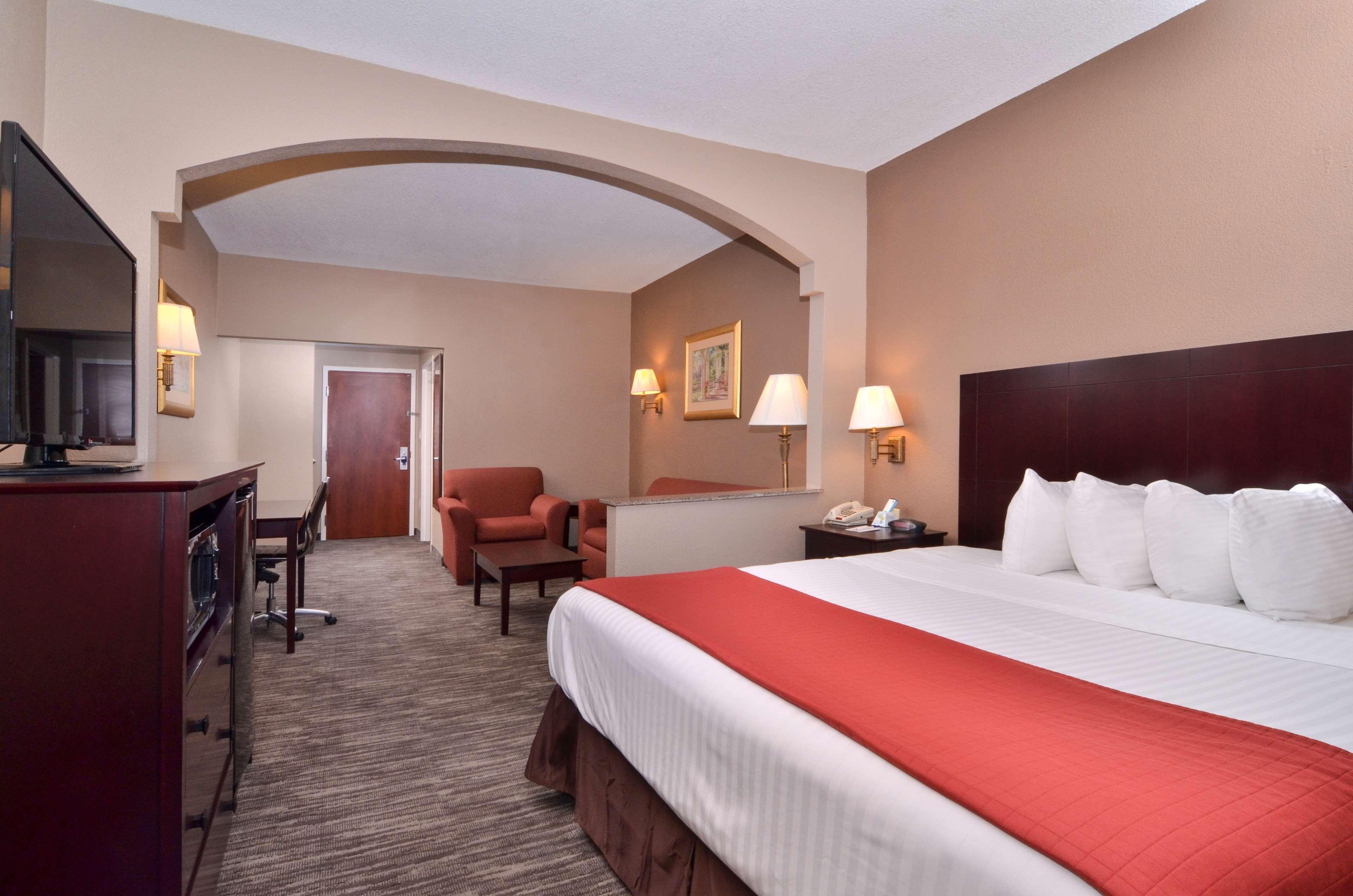 Best Western Dayton Inn & Suites Exterior photo
